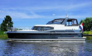 Primeur voor Vri-Jon DSA Yachts met de Contessa 47 AC