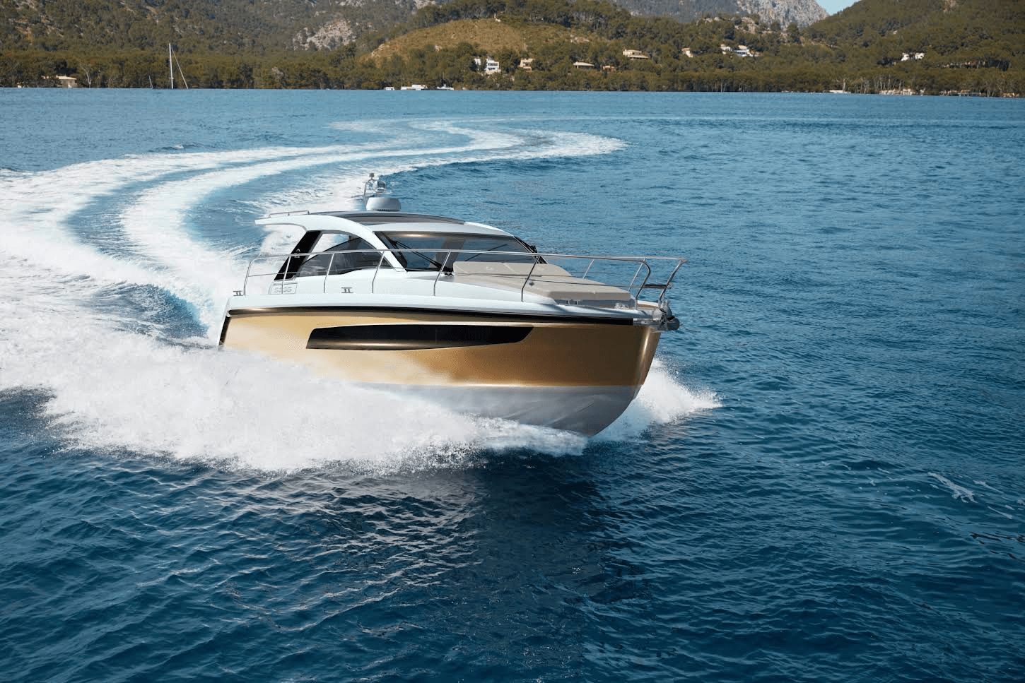 Sealine S335
