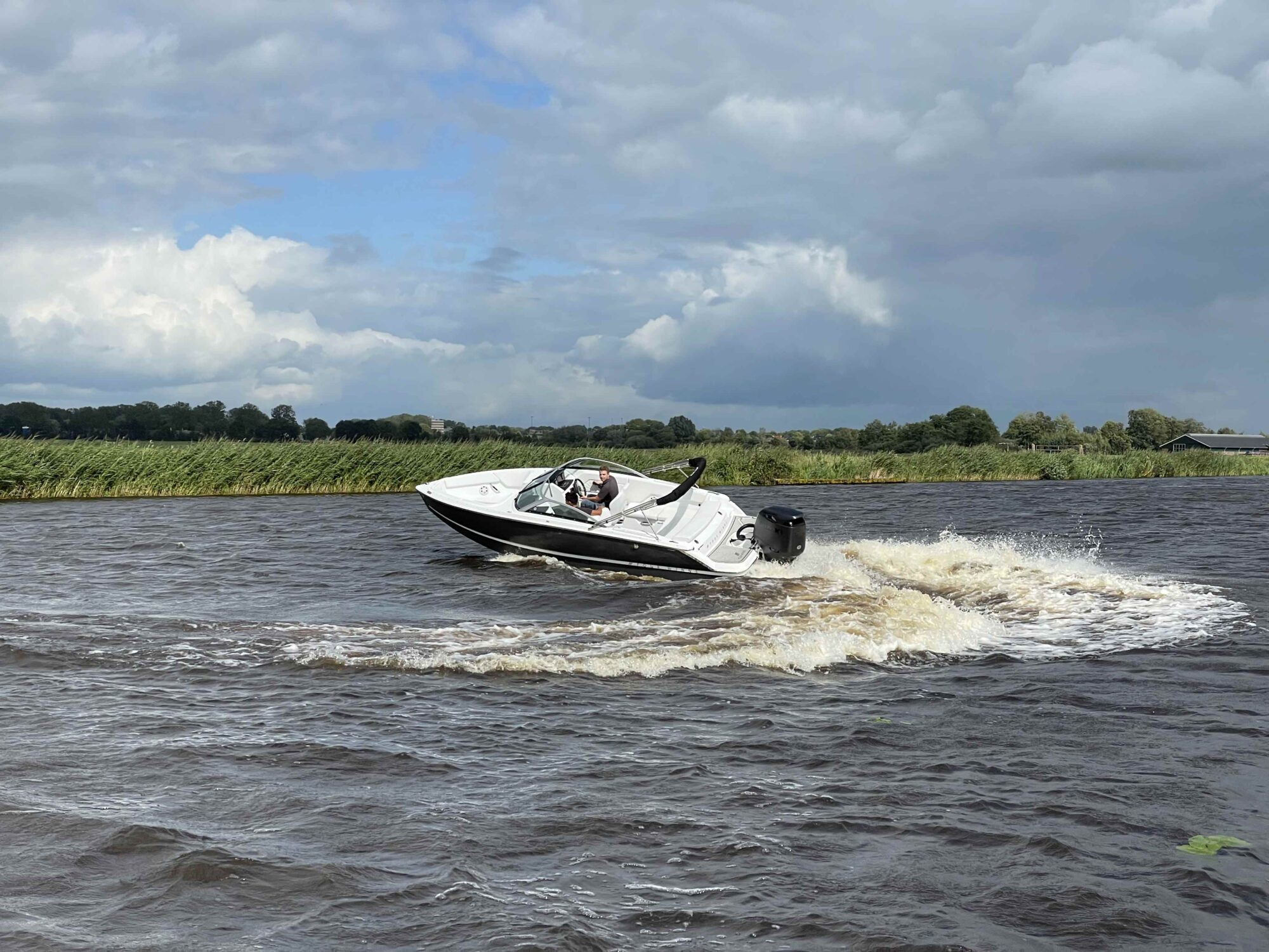 Suzuki-Marine-introduceert-DF250AUNX (1)